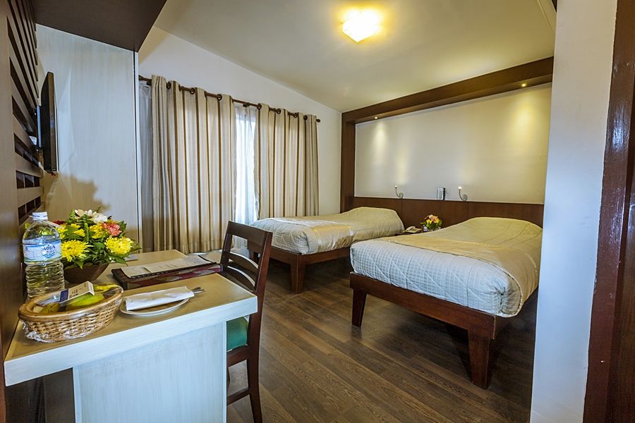 Summit Hotel Lalitpur Esterno foto