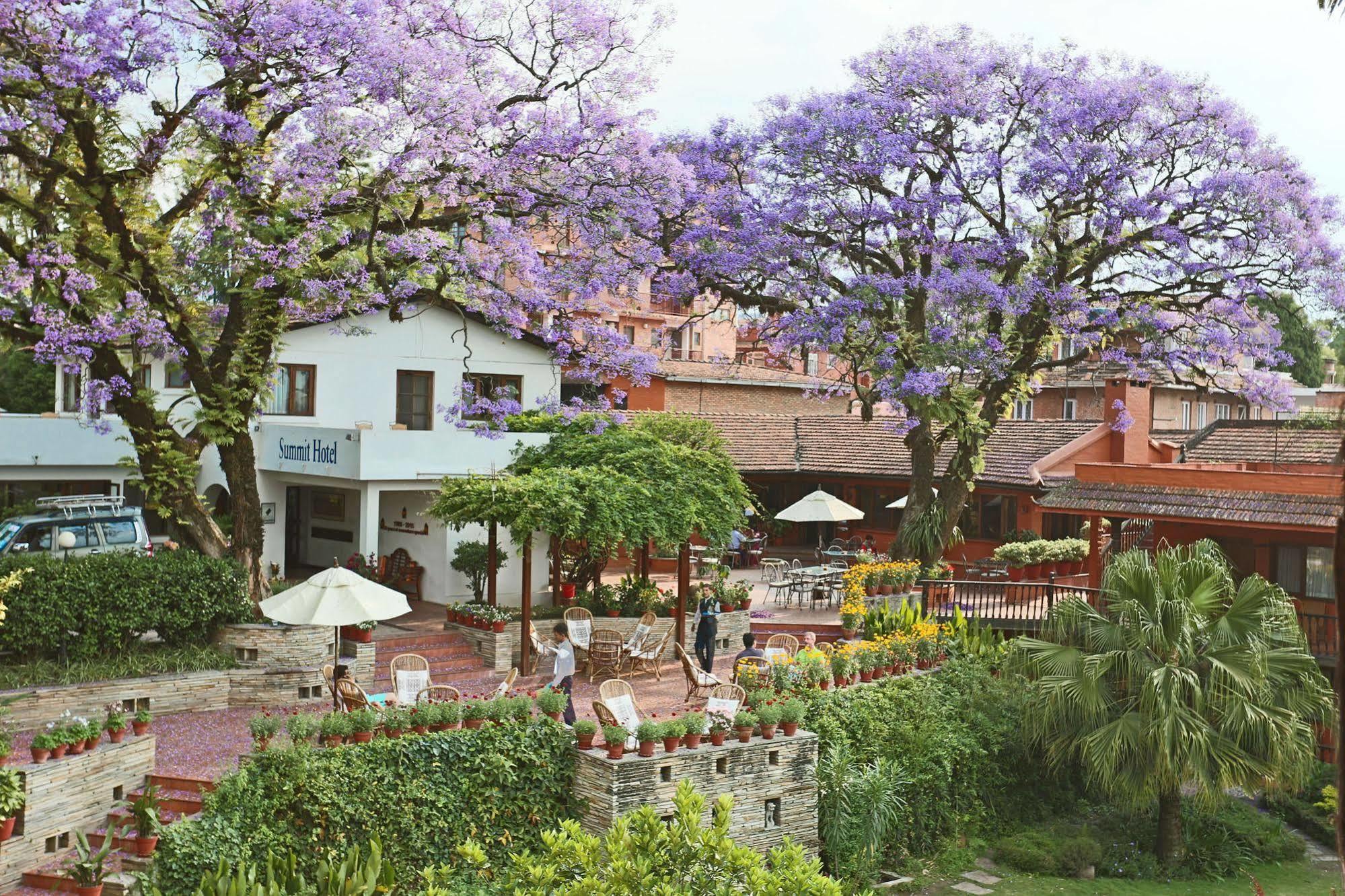 Summit Hotel Lalitpur Esterno foto