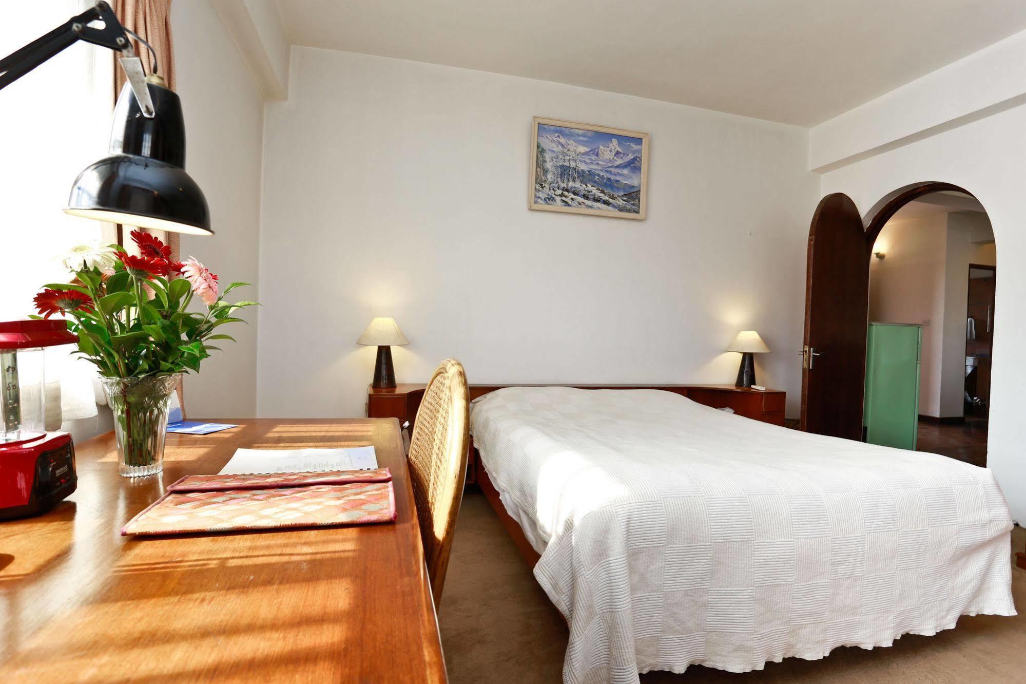 Summit Hotel Lalitpur Esterno foto