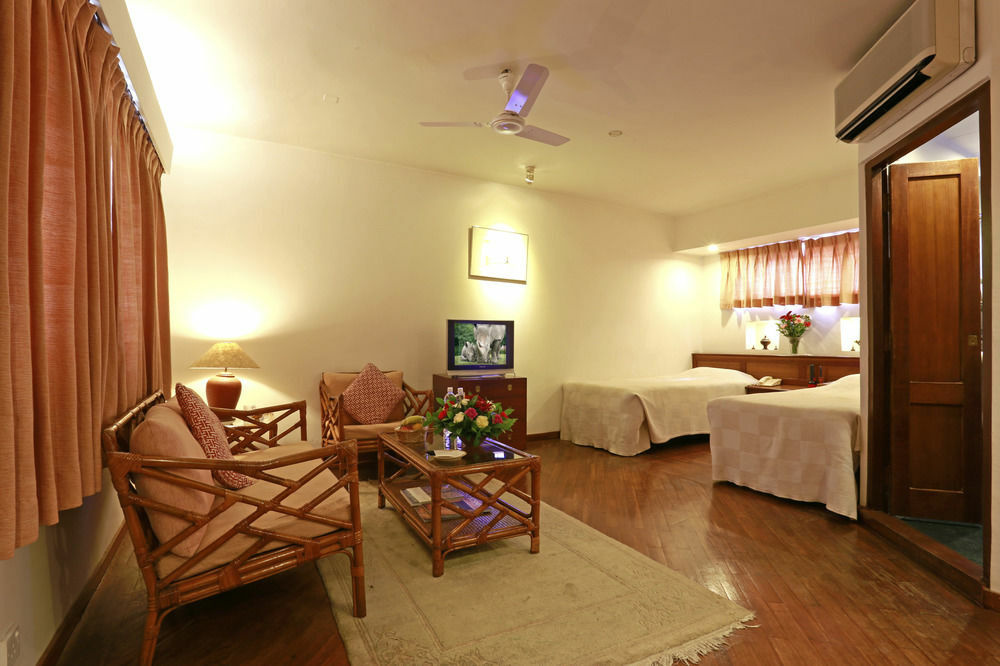 Summit Hotel Lalitpur Esterno foto